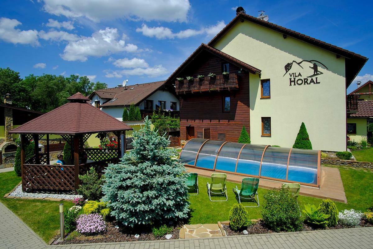 Vila Horal Liptovsky Mikulas Exterior photo